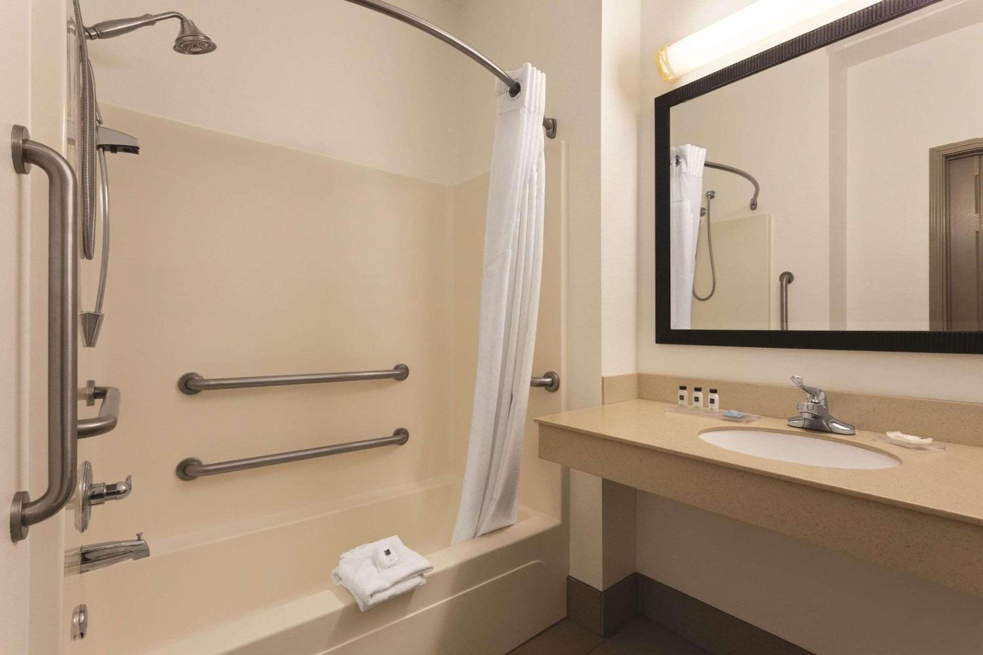 Country Inn & Suites By Radisson, Bryant Little Rock , Ar מראה חיצוני תמונה